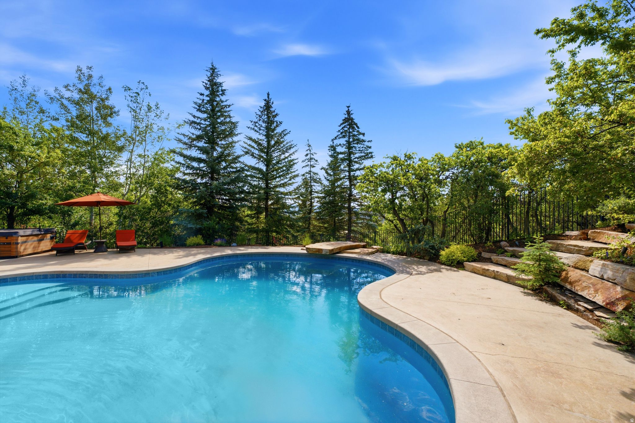 SANDSTONE COVE SUBDIVISION - Residential