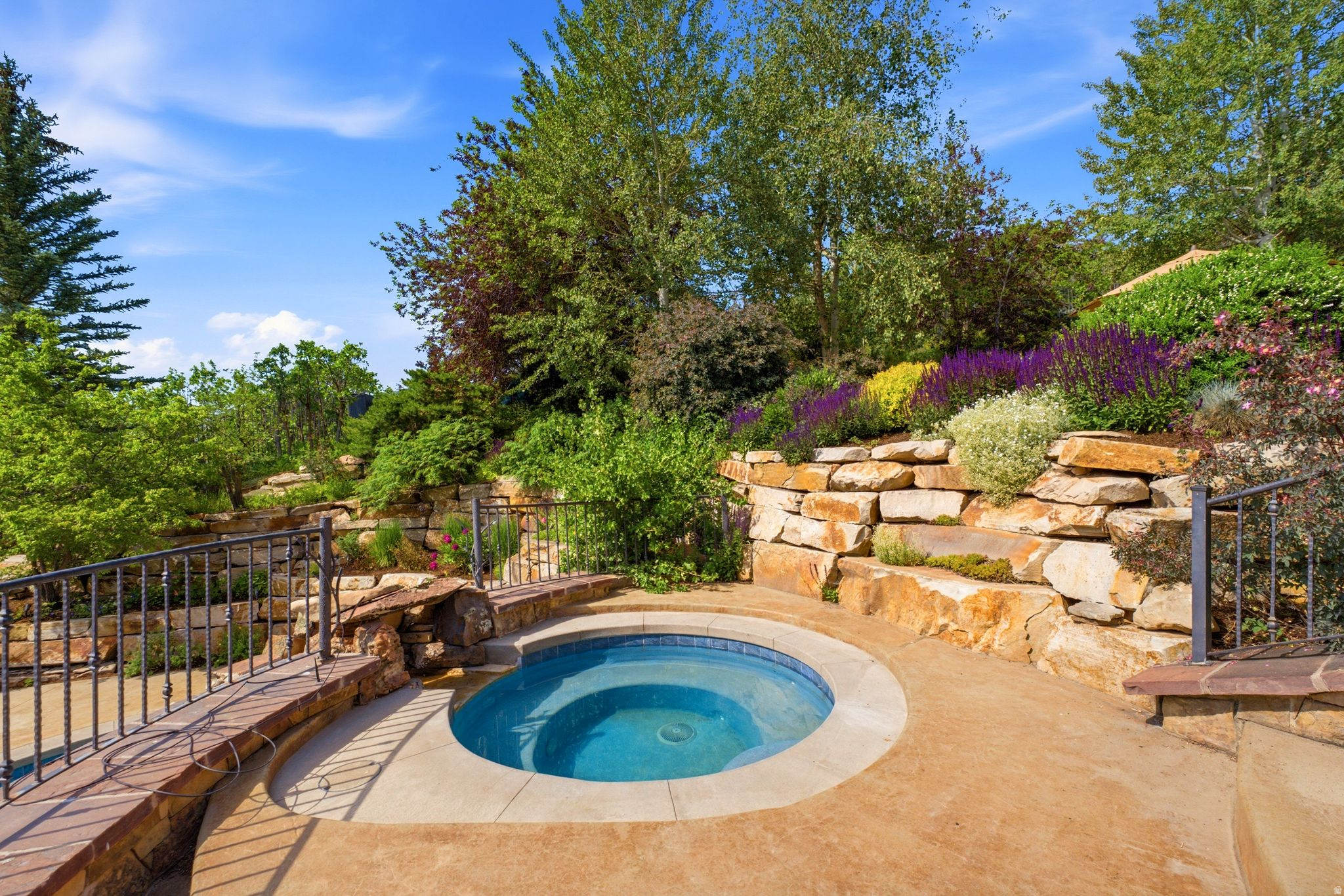 SANDSTONE COVE SUBDIVISION - Residential