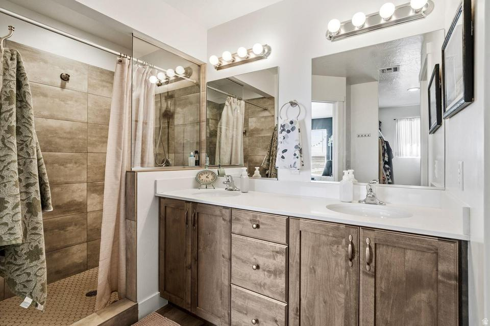 DESERT HOLLOW PH 1 - Residential