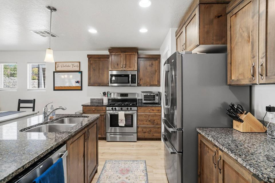 DESERT HOLLOW PH 1 - Residential