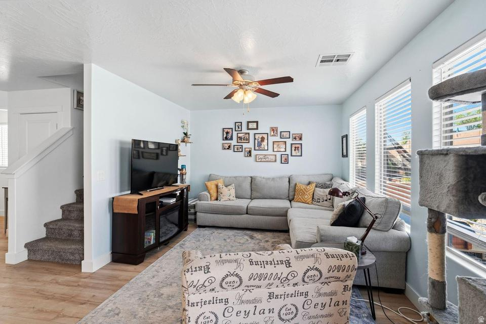 DESERT HOLLOW PH 1 - Residential