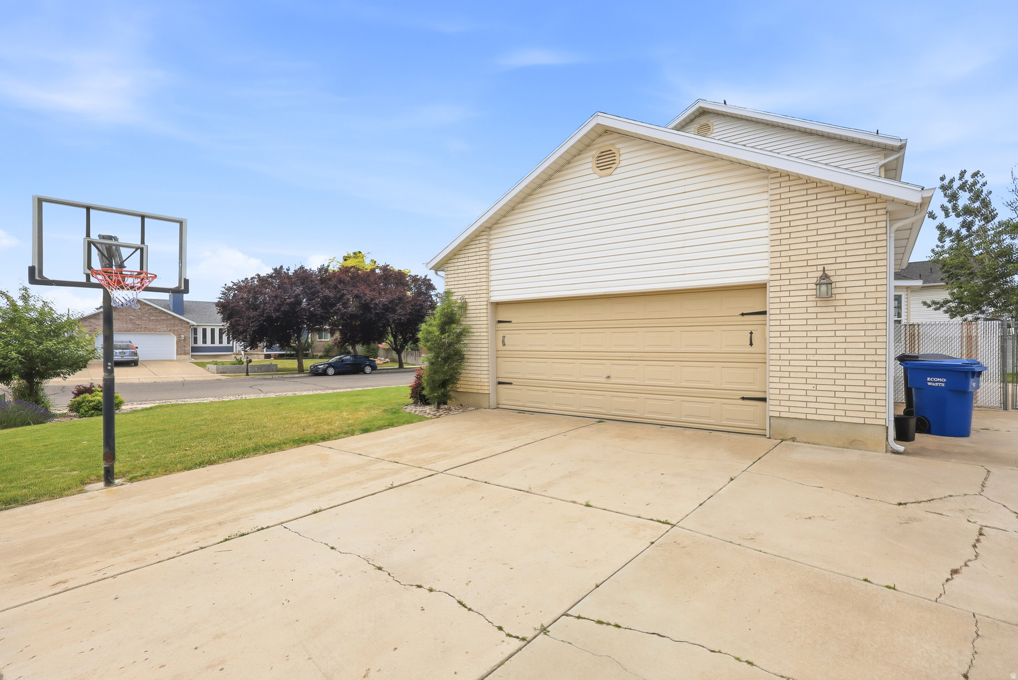 FREW ESTATES - Residential
