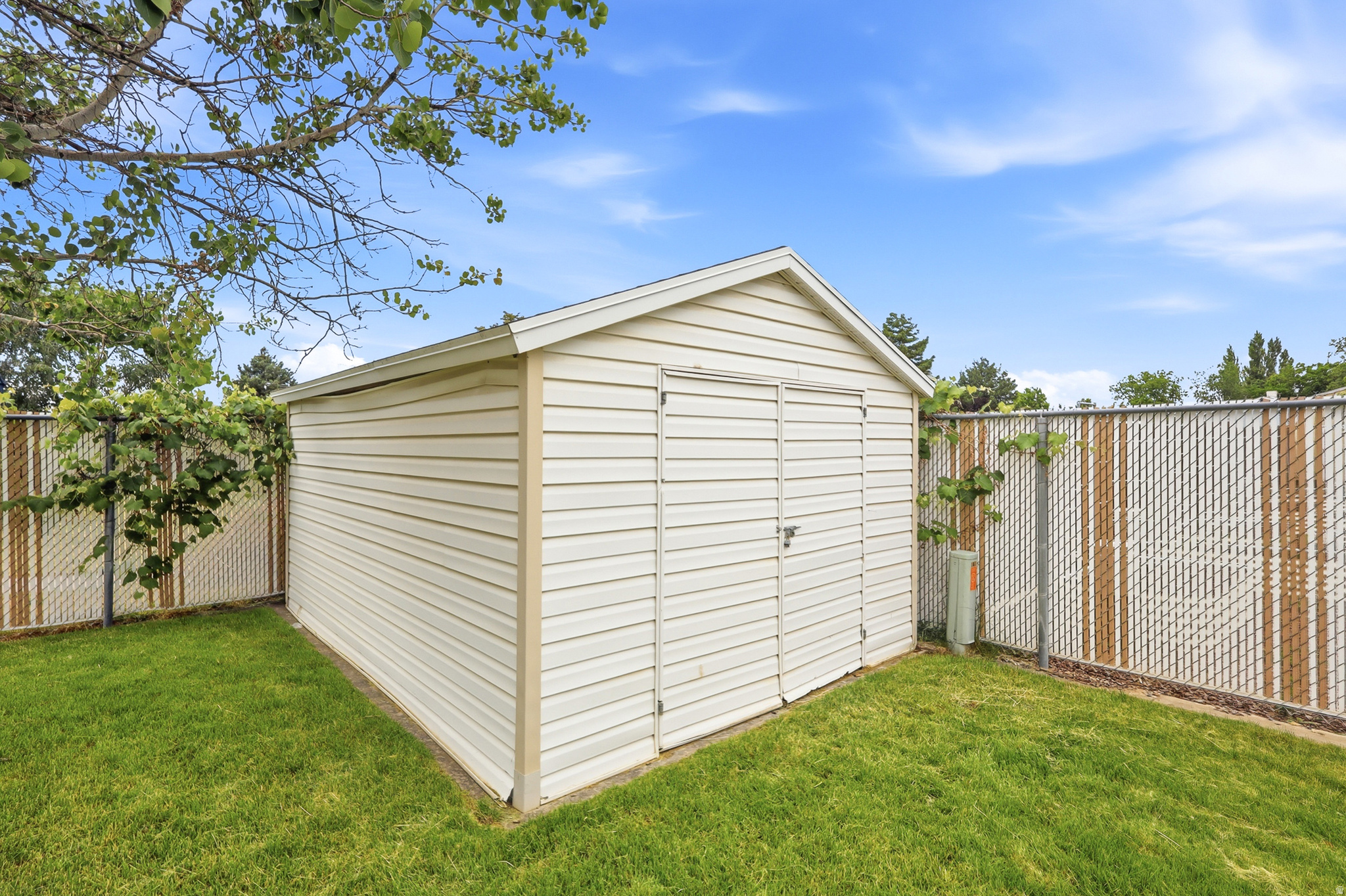 FREW ESTATES - Residential