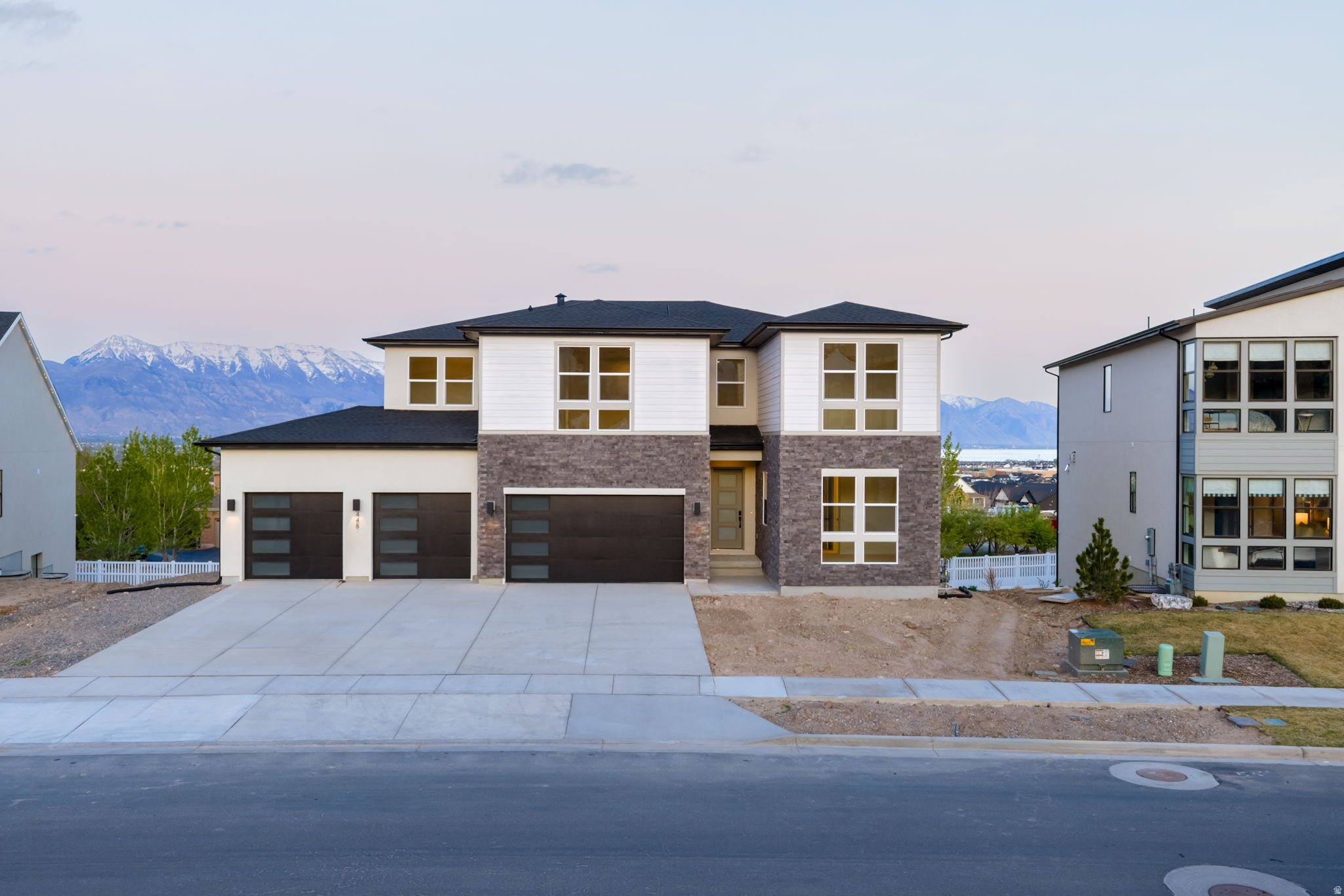 WESTLAKE VISTAS - Residential