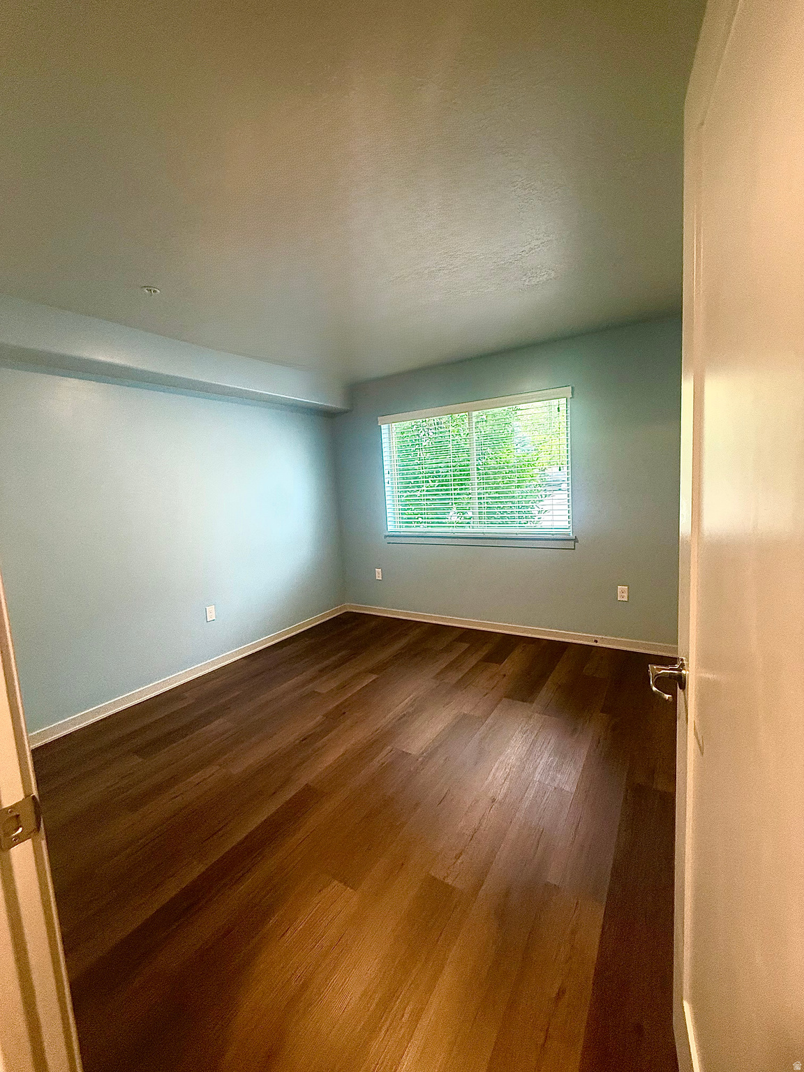RUNNING HORSE - Residential