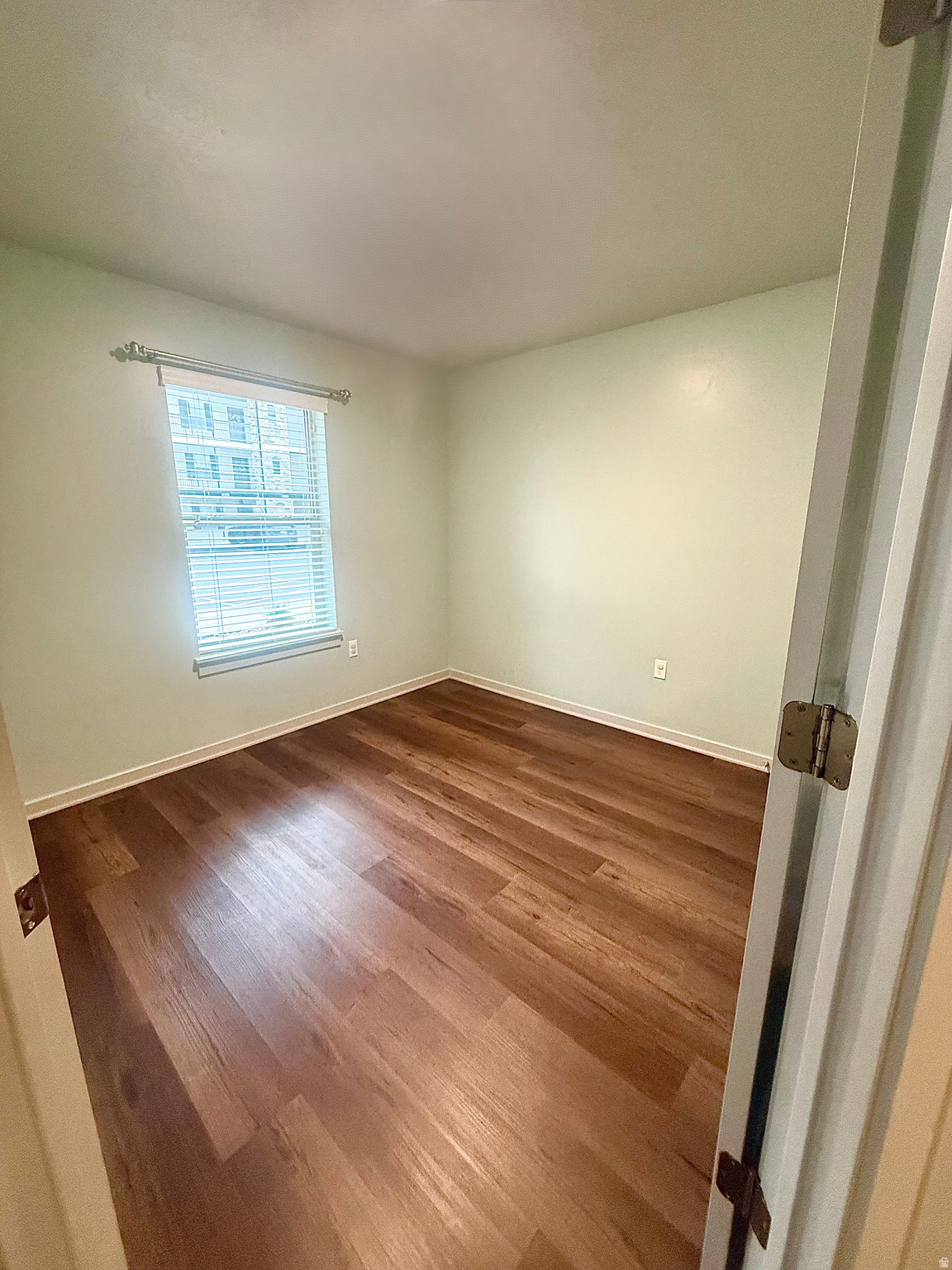RUNNING HORSE - Residential