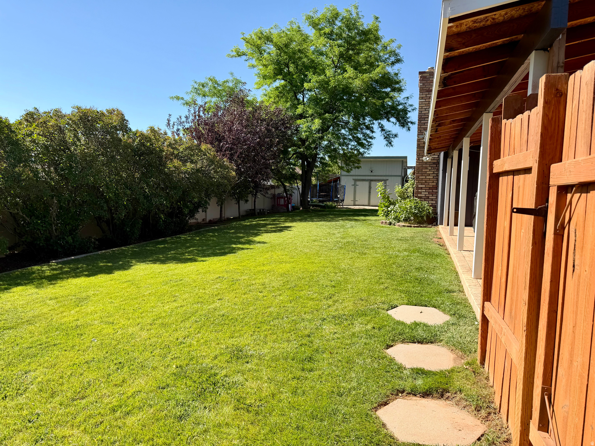 HARMSTON - Residential