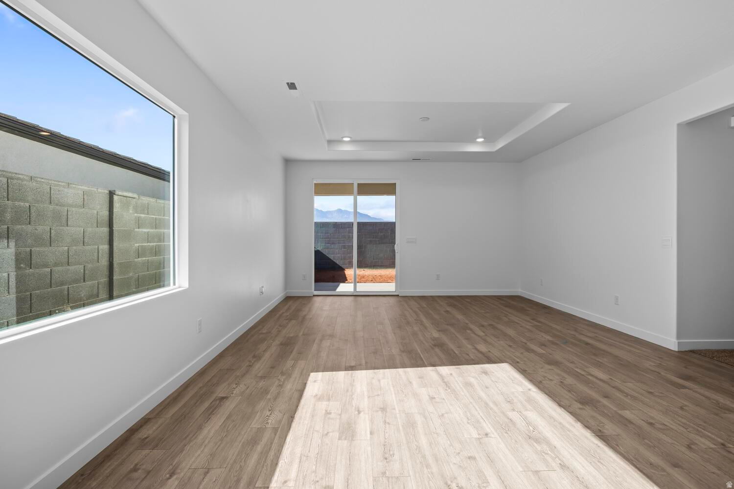 LONG VALLEY - Residential
