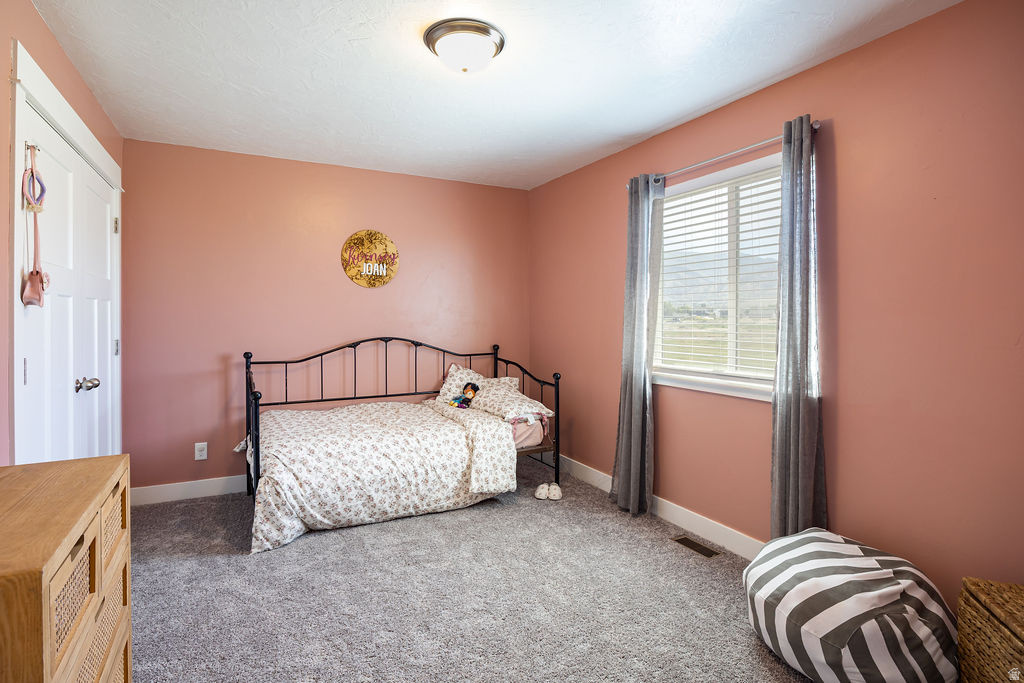 ZOLLINGER ACRES - Residential