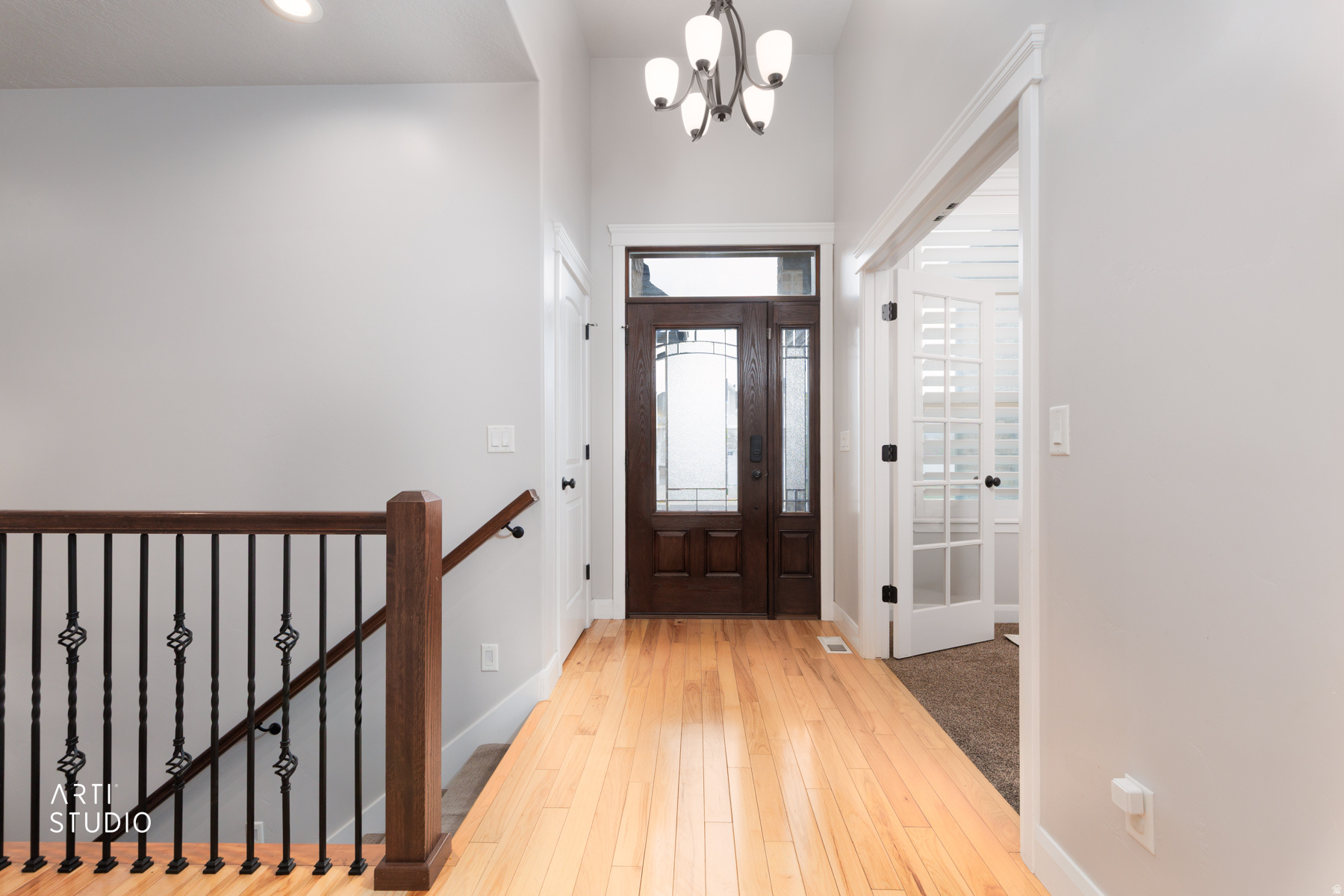 IRON FLATS - Residential