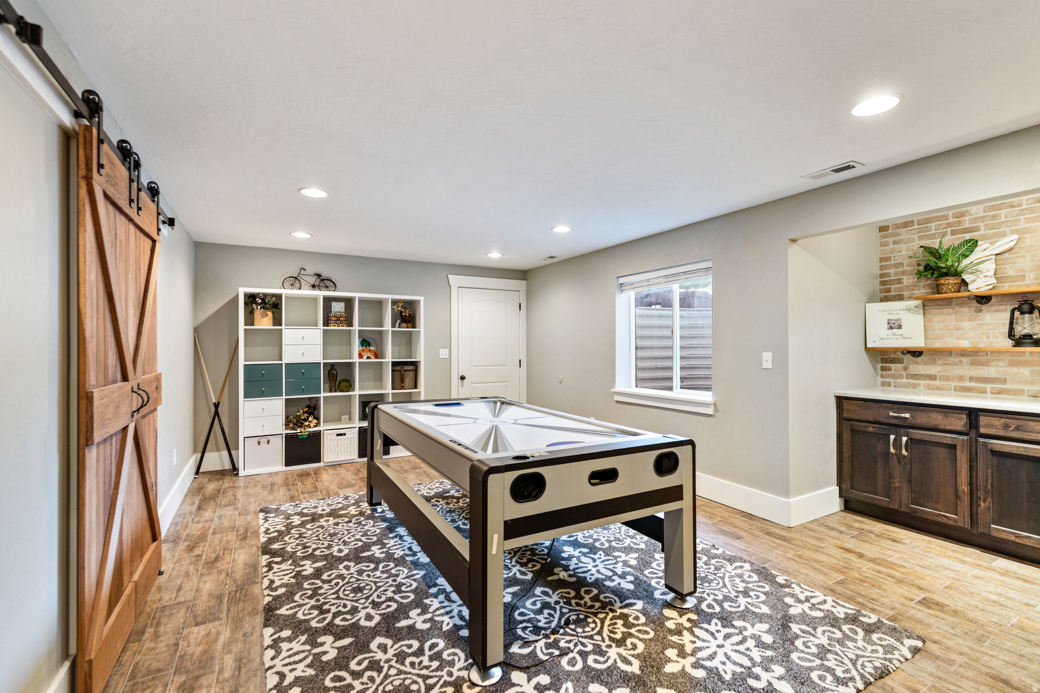 CHERRY CREEK HEIGHTS - Residential