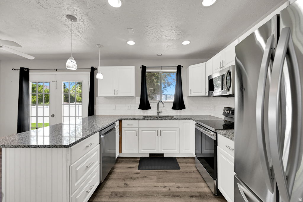 MEADOW CROSSING - Residential