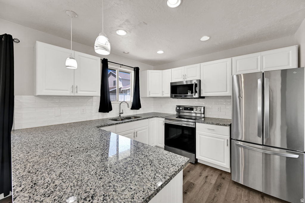 MEADOW CROSSING - Residential