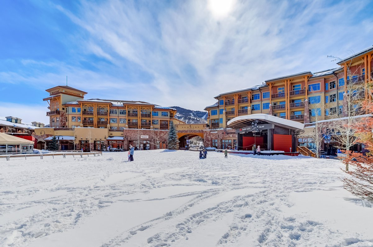 SUNDIAL LODGE - Residential