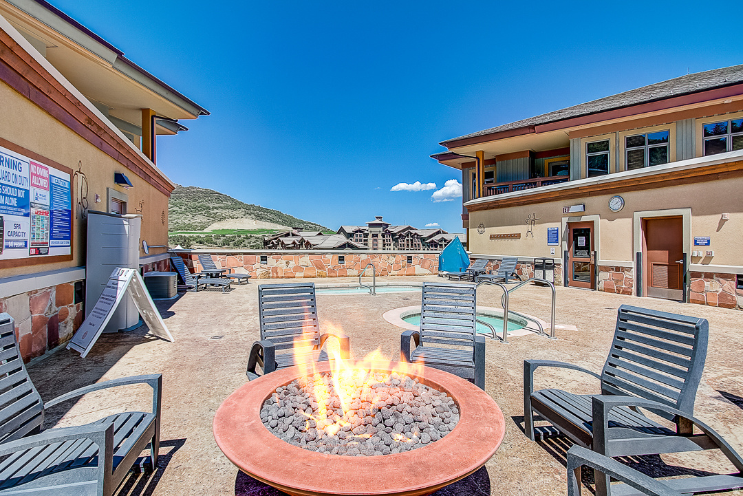 SUNDIAL LODGE - Residential