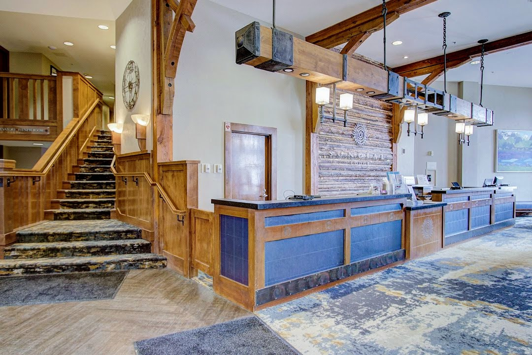 SUNDIAL LODGE - Residential