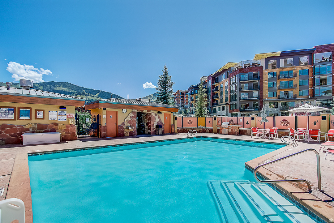 SUNDIAL LODGE - Residential