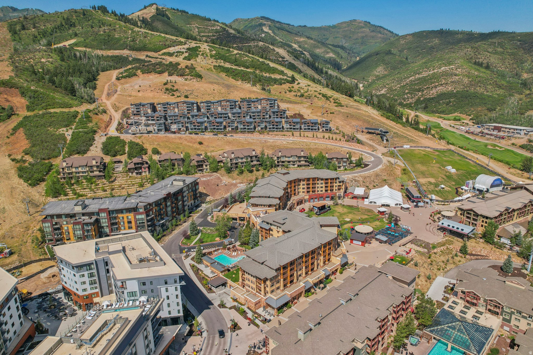 SUNDIAL LODGE - Residential