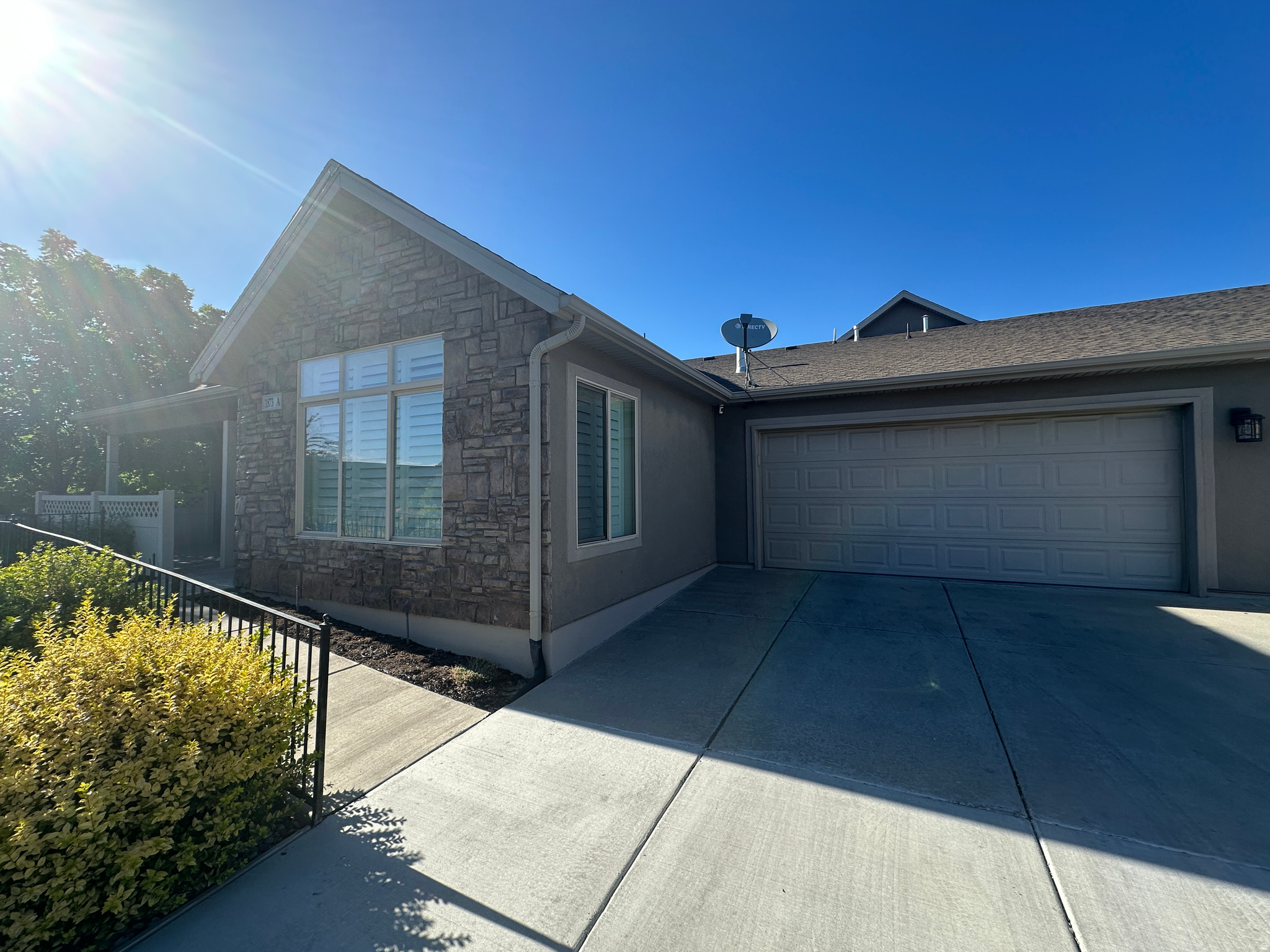SUNSET VILLAS - Residential