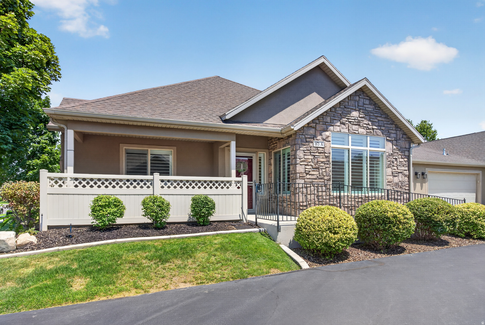 SUNSET VILLAS - Residential