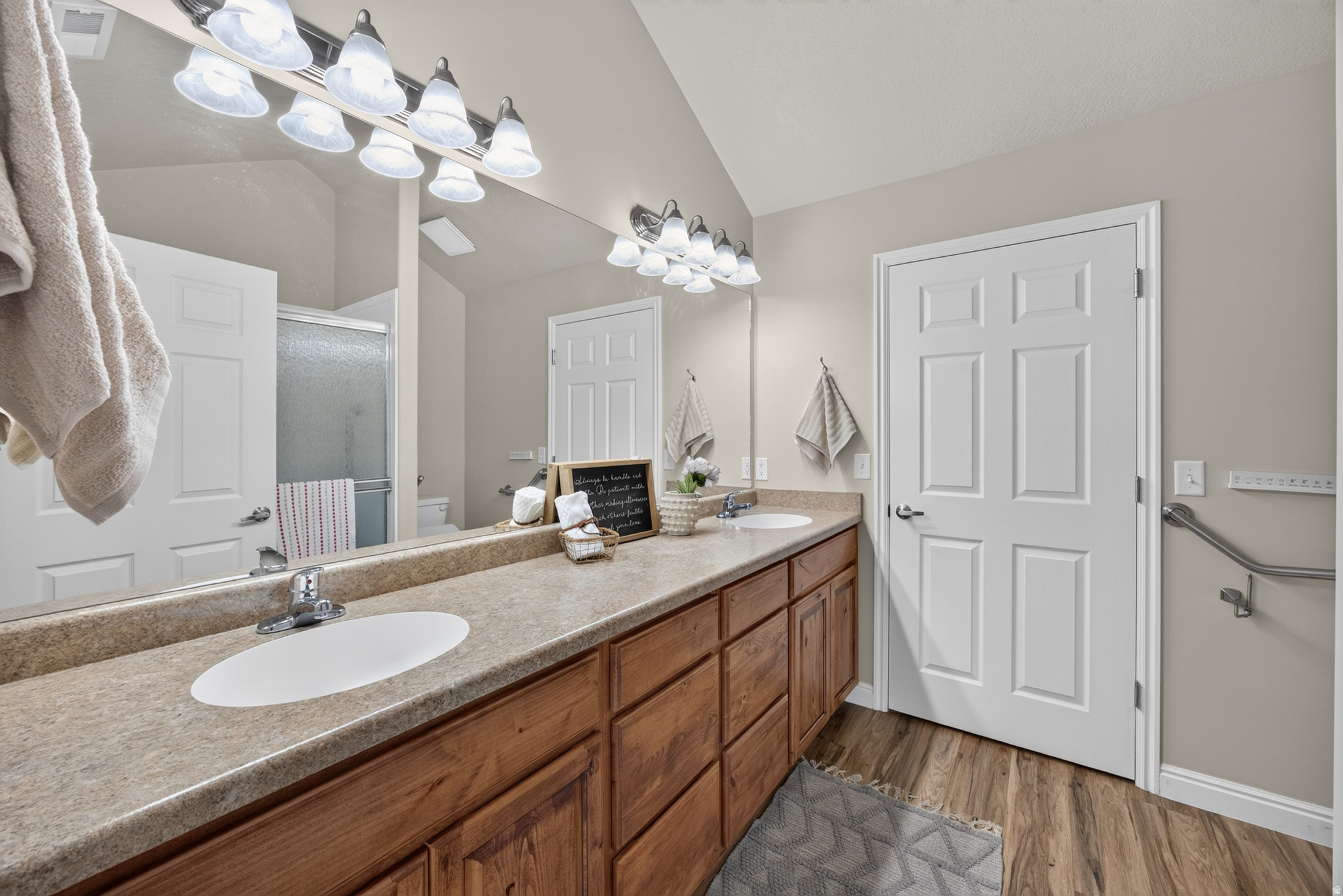 SUNSET VILLAS - Residential