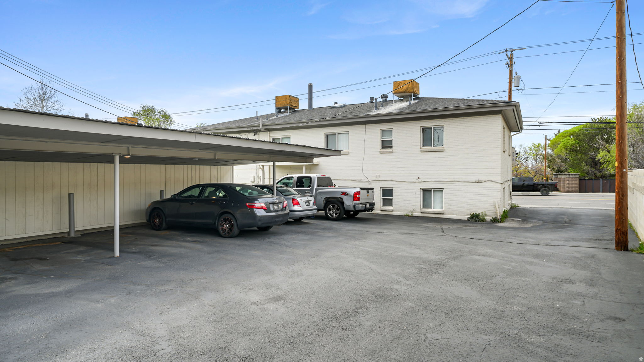 HIGHLAND - Residential
