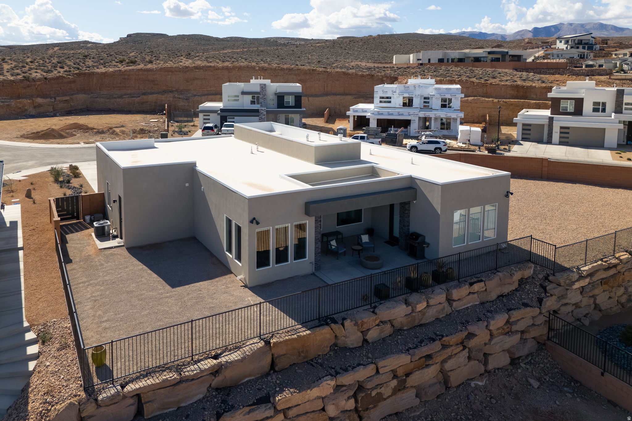 SALARNO HILLS AT DIVARIO 2 - Residential
