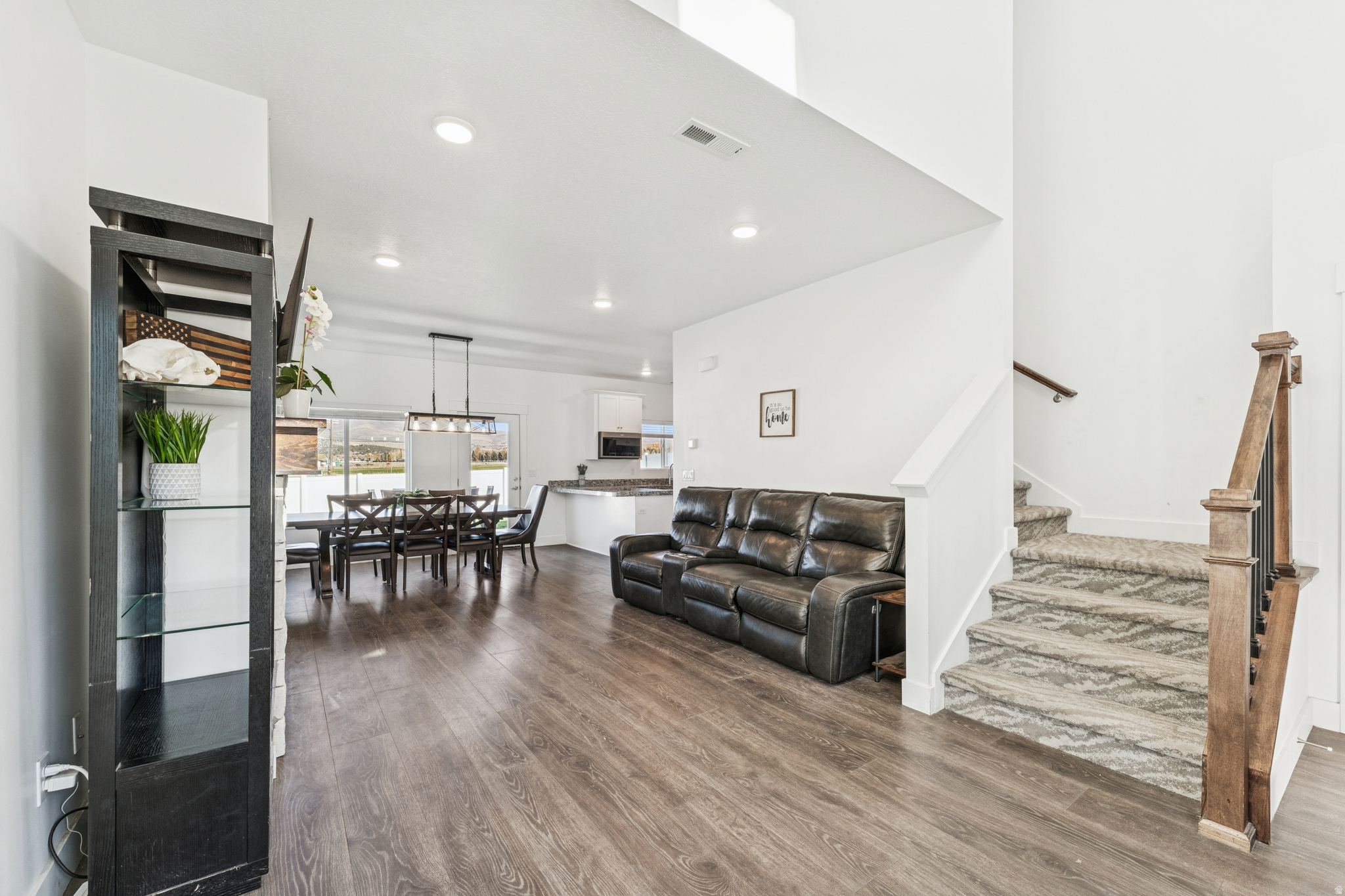 BROOKSIDE - Residential