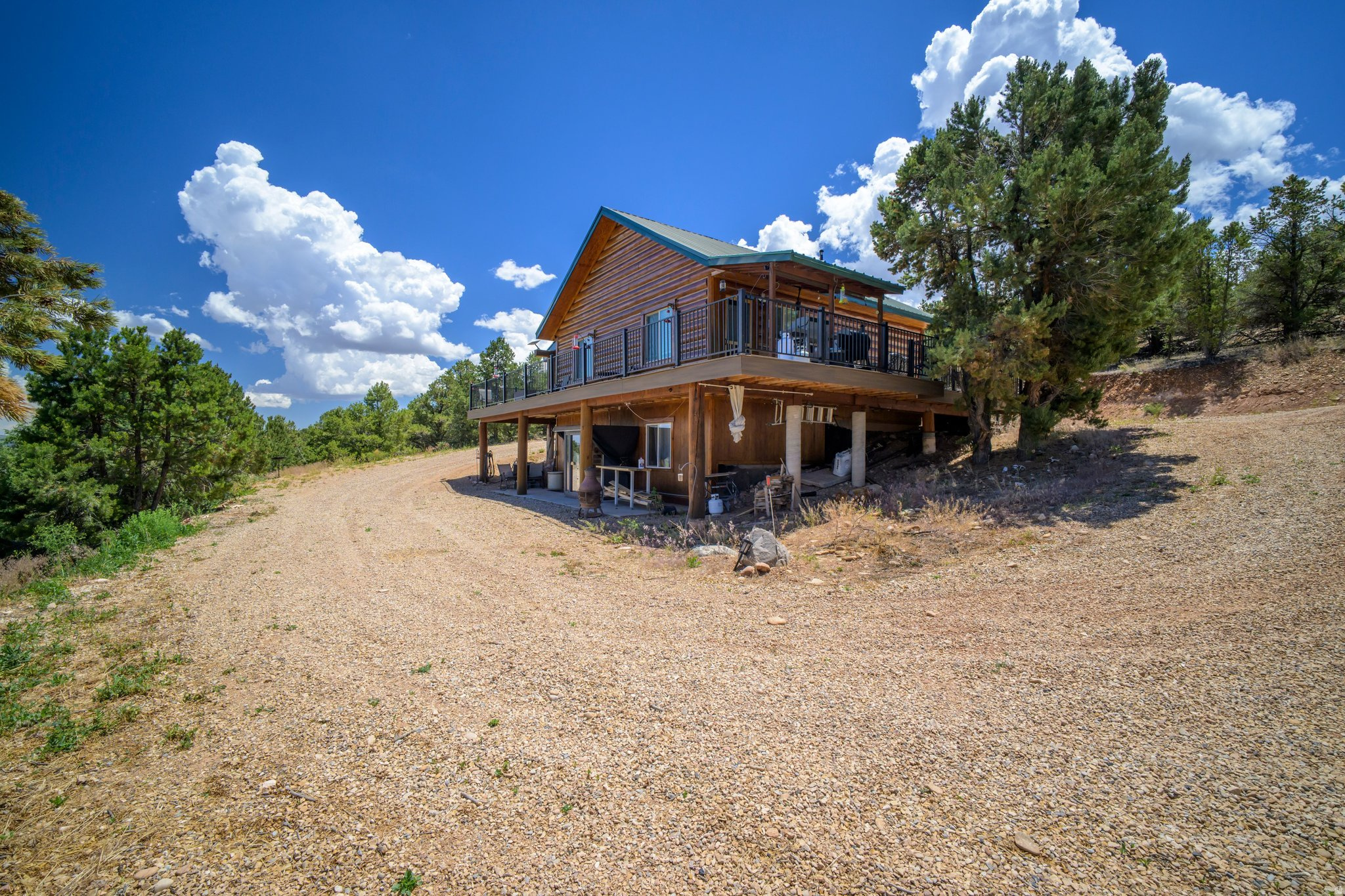 VALLE DEL PADRES - Residential