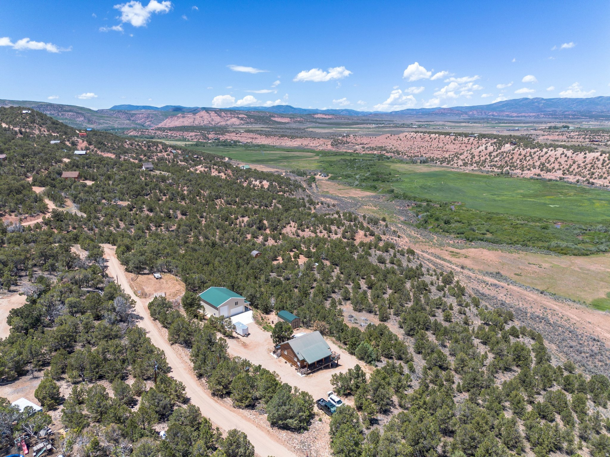 VALLE DEL PADRES - Residential