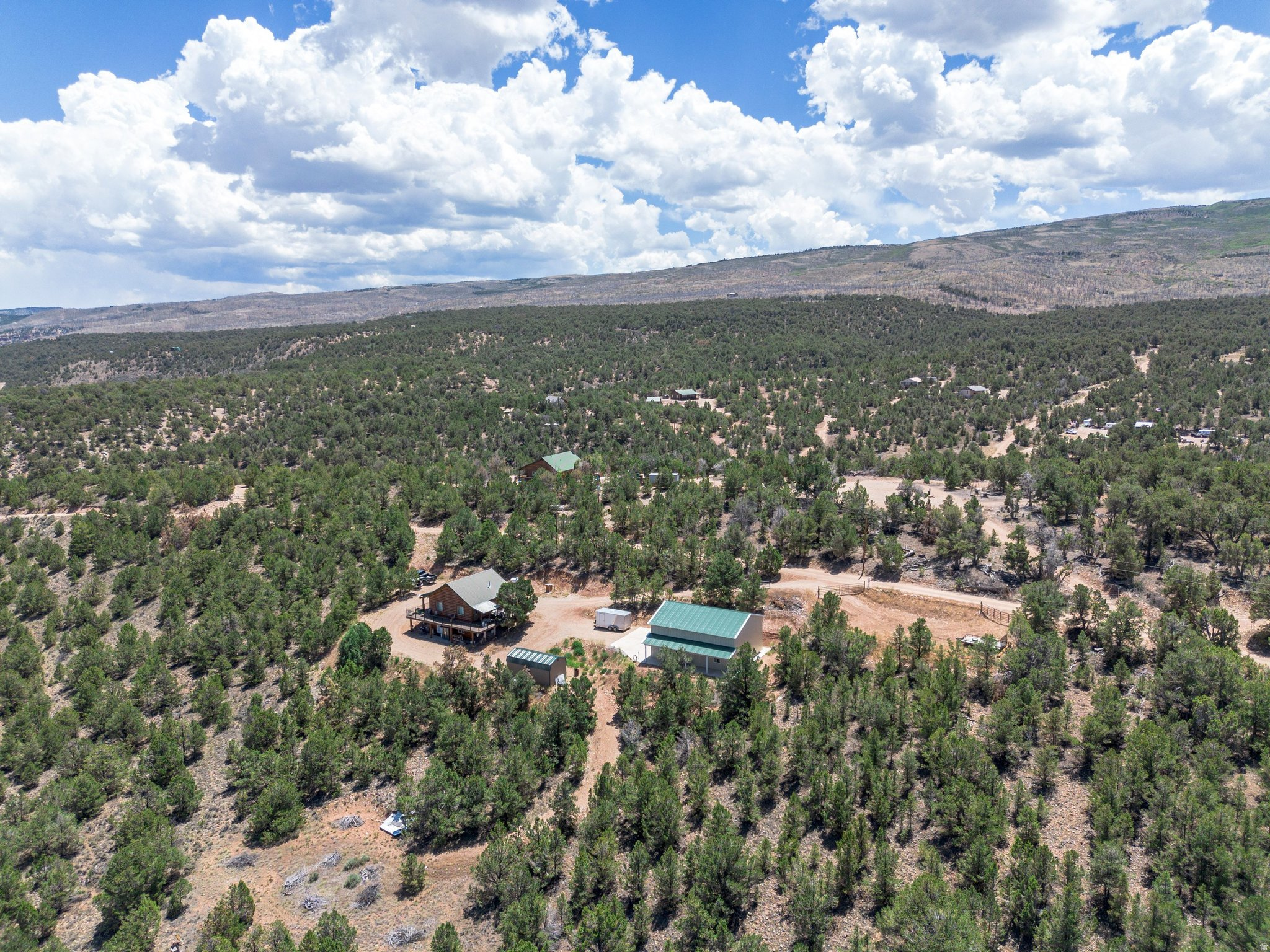 VALLE DEL PADRES - Residential
