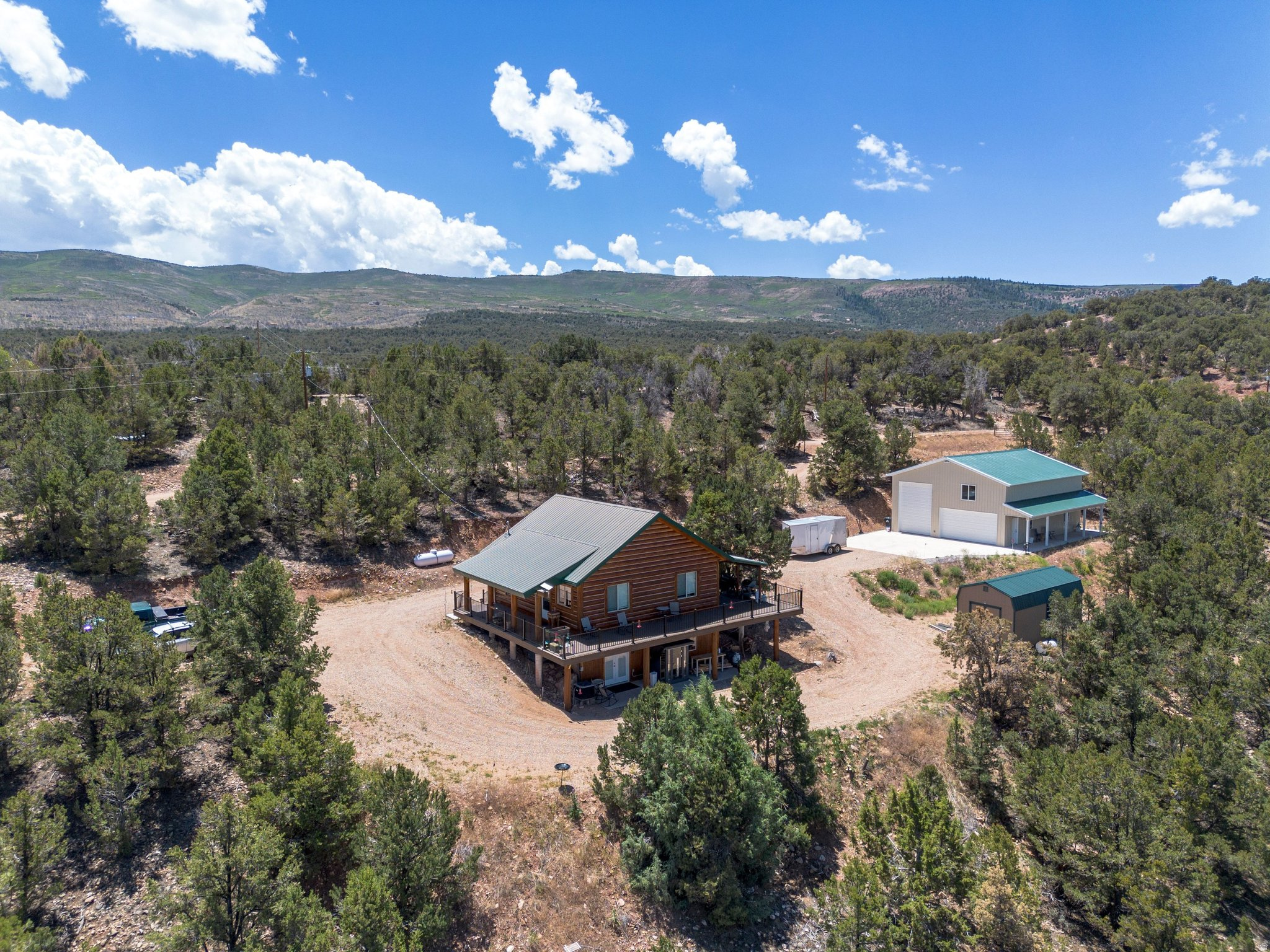 VALLE DEL PADRES - Residential