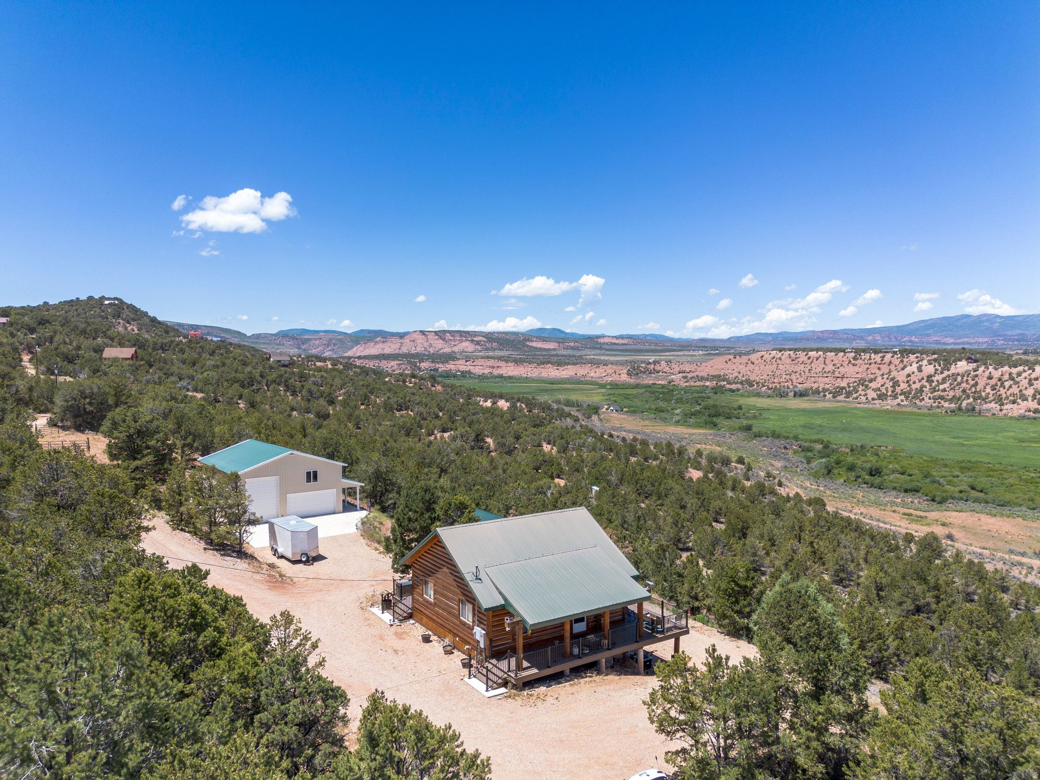 VALLE DEL PADRES - Residential