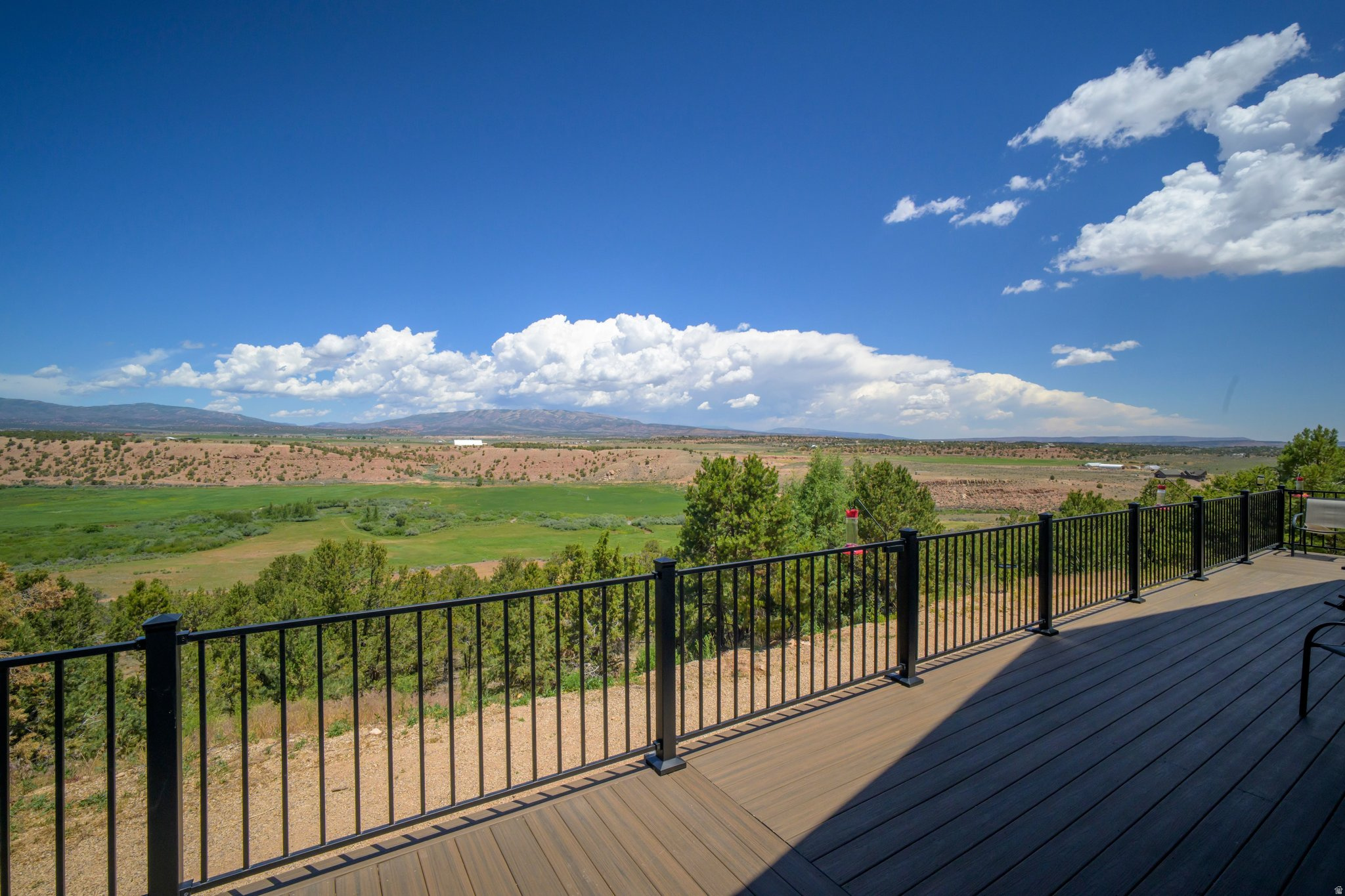 VALLE DEL PADRES - Residential
