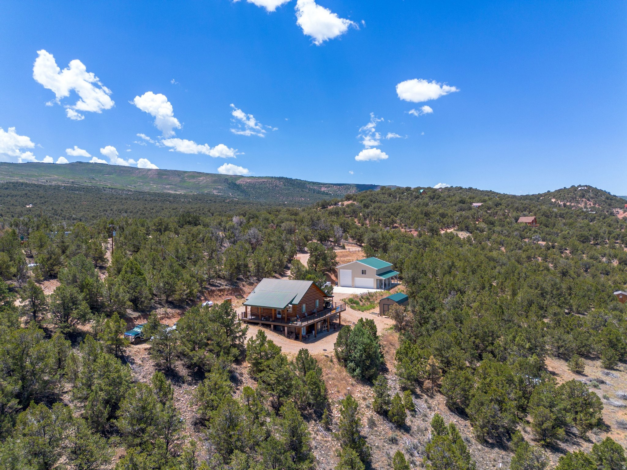 VALLE DEL PADRES - Residential