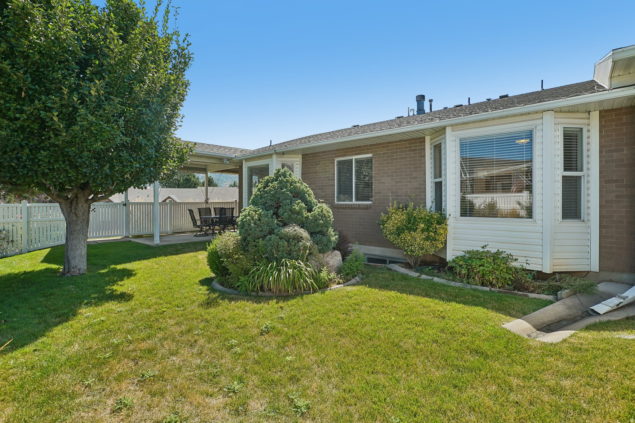 CHIMNEY HILL - Residential