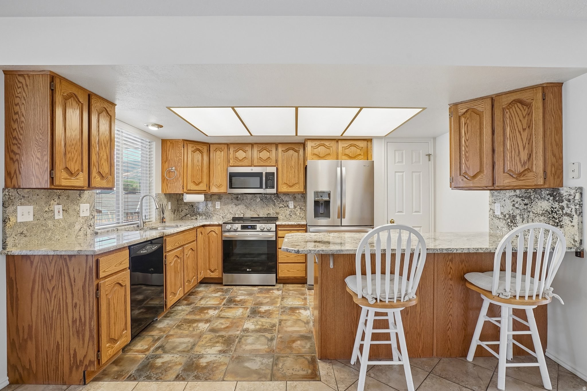 CHIMNEY HILL - Residential
