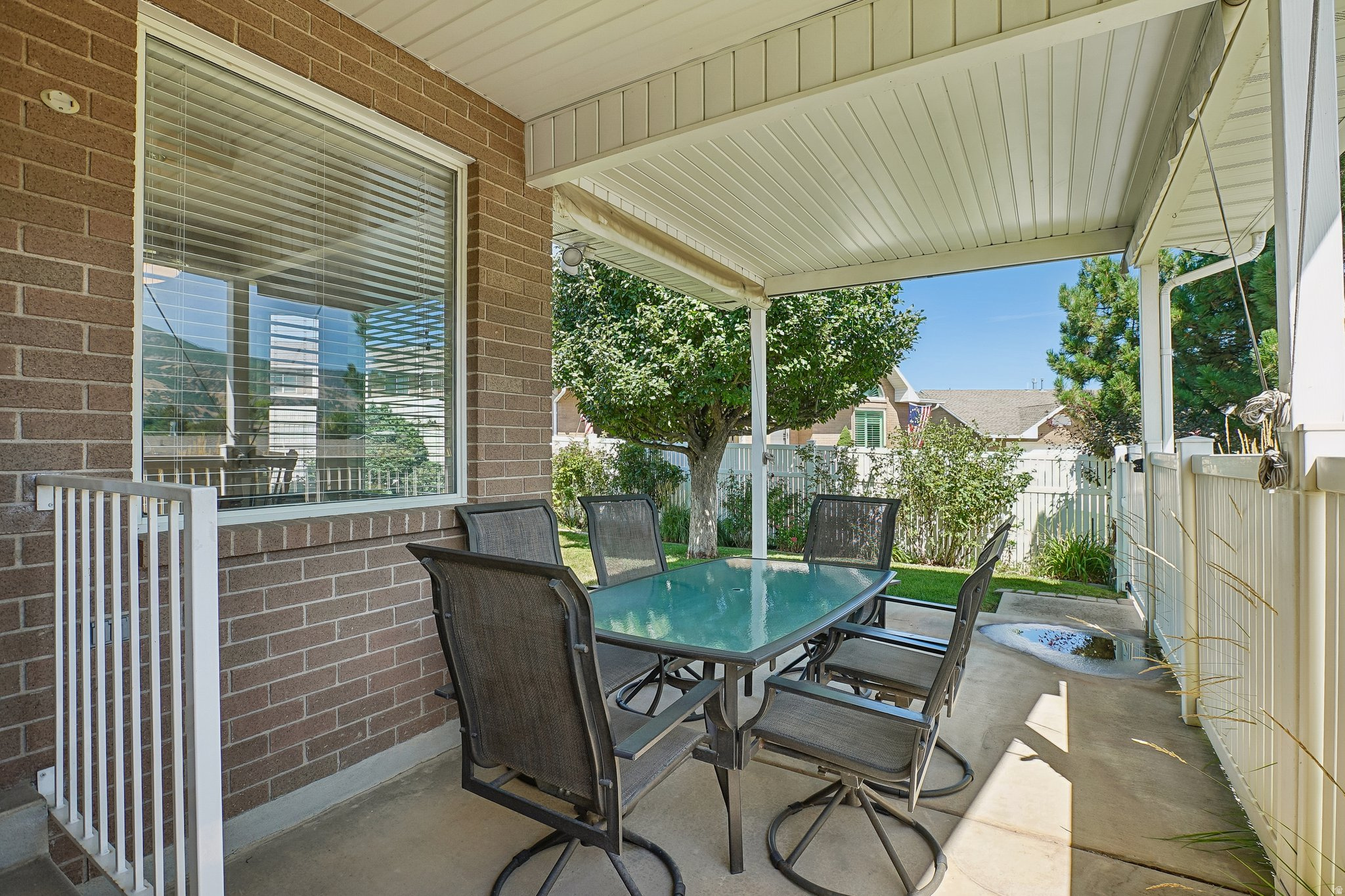 CHIMNEY HILL - Residential