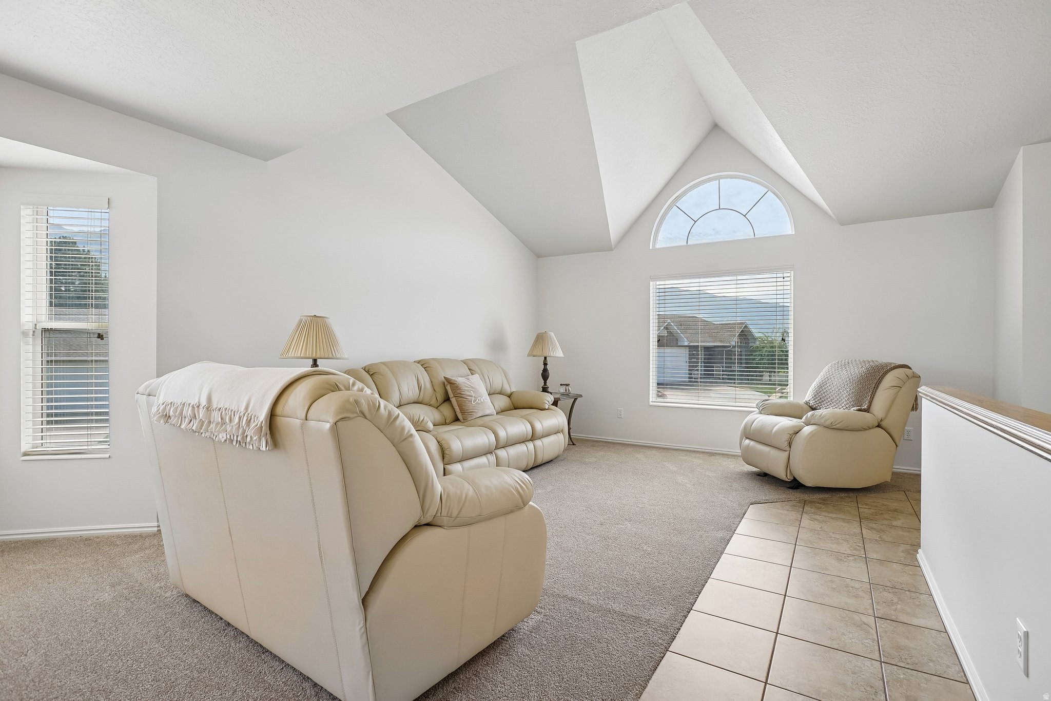 CHIMNEY HILL - Residential