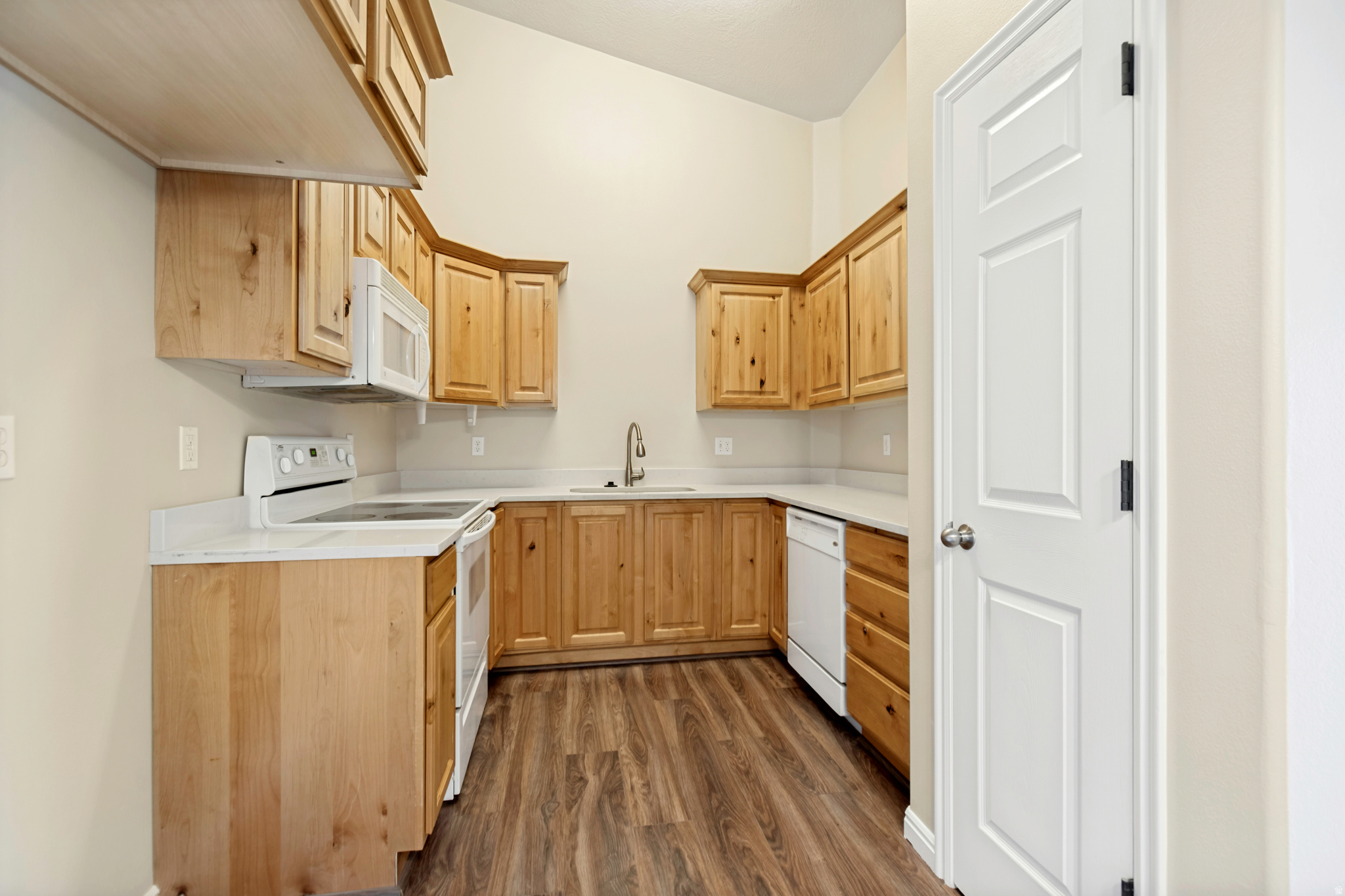 WESTBURY - Residential