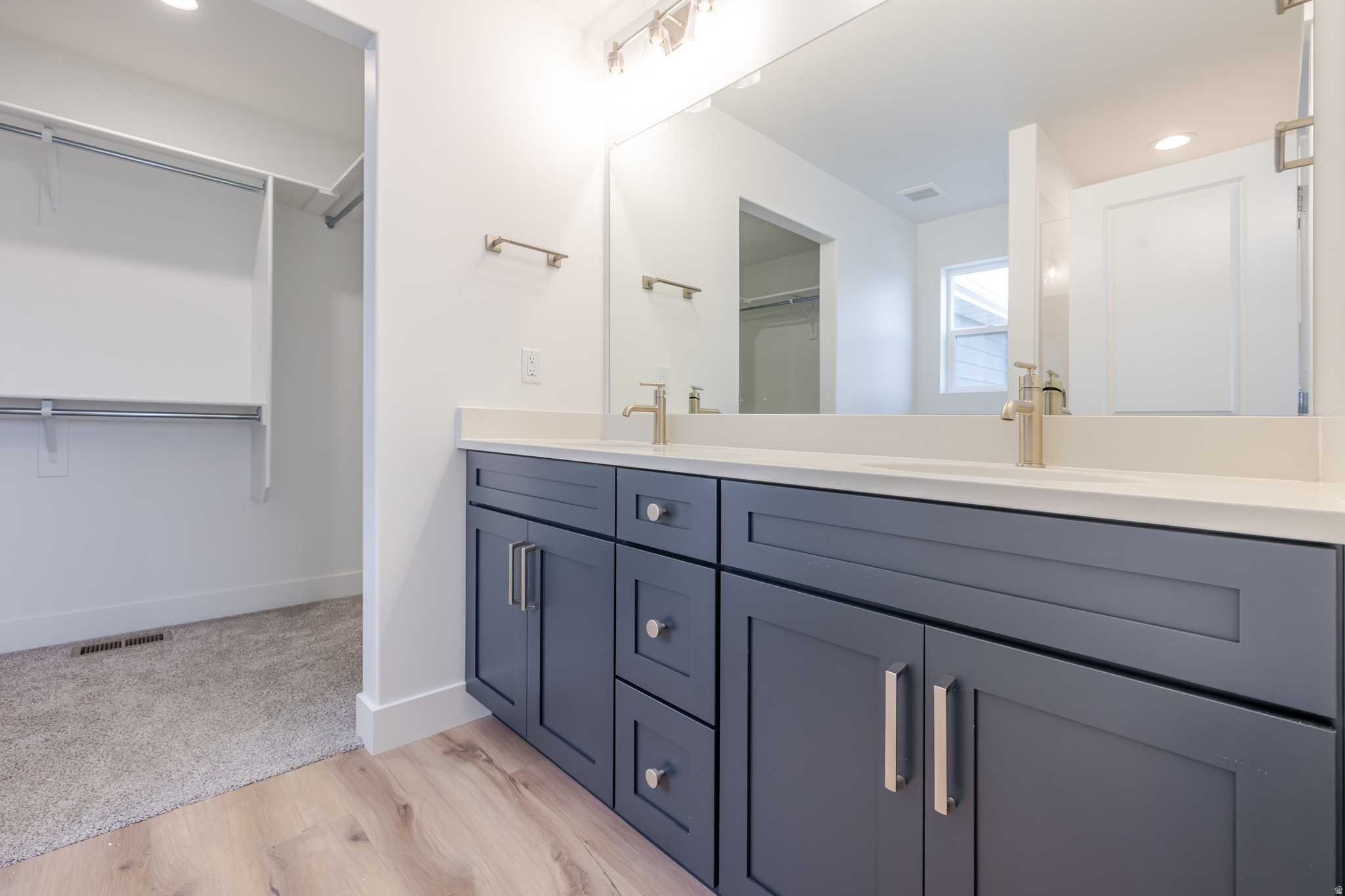 ROSE RANCH - Residential