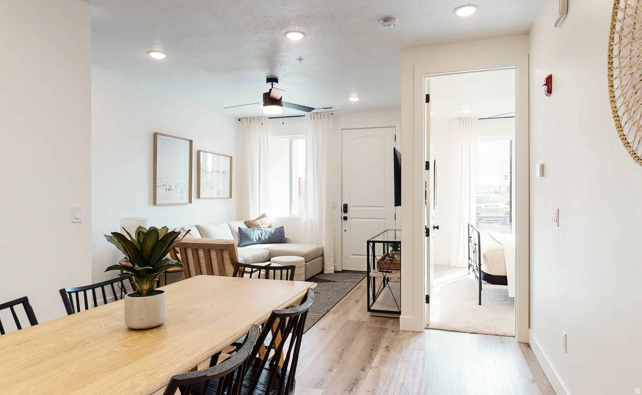 DESERT COLOR SKYLINE COMDOMINIUM PLAT - Residential