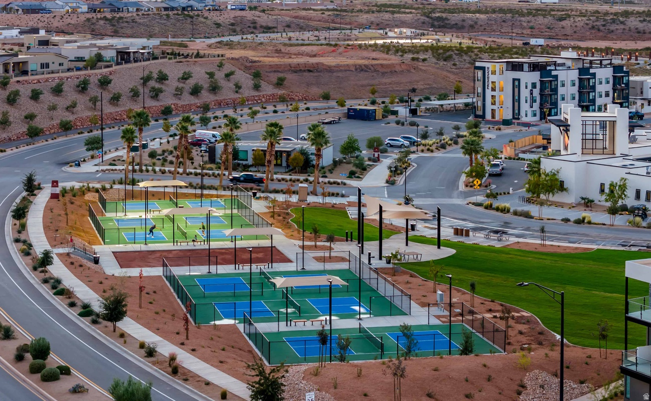 DESERT COLOR SKYLINE COMDOMINIUM PLAT - Residential