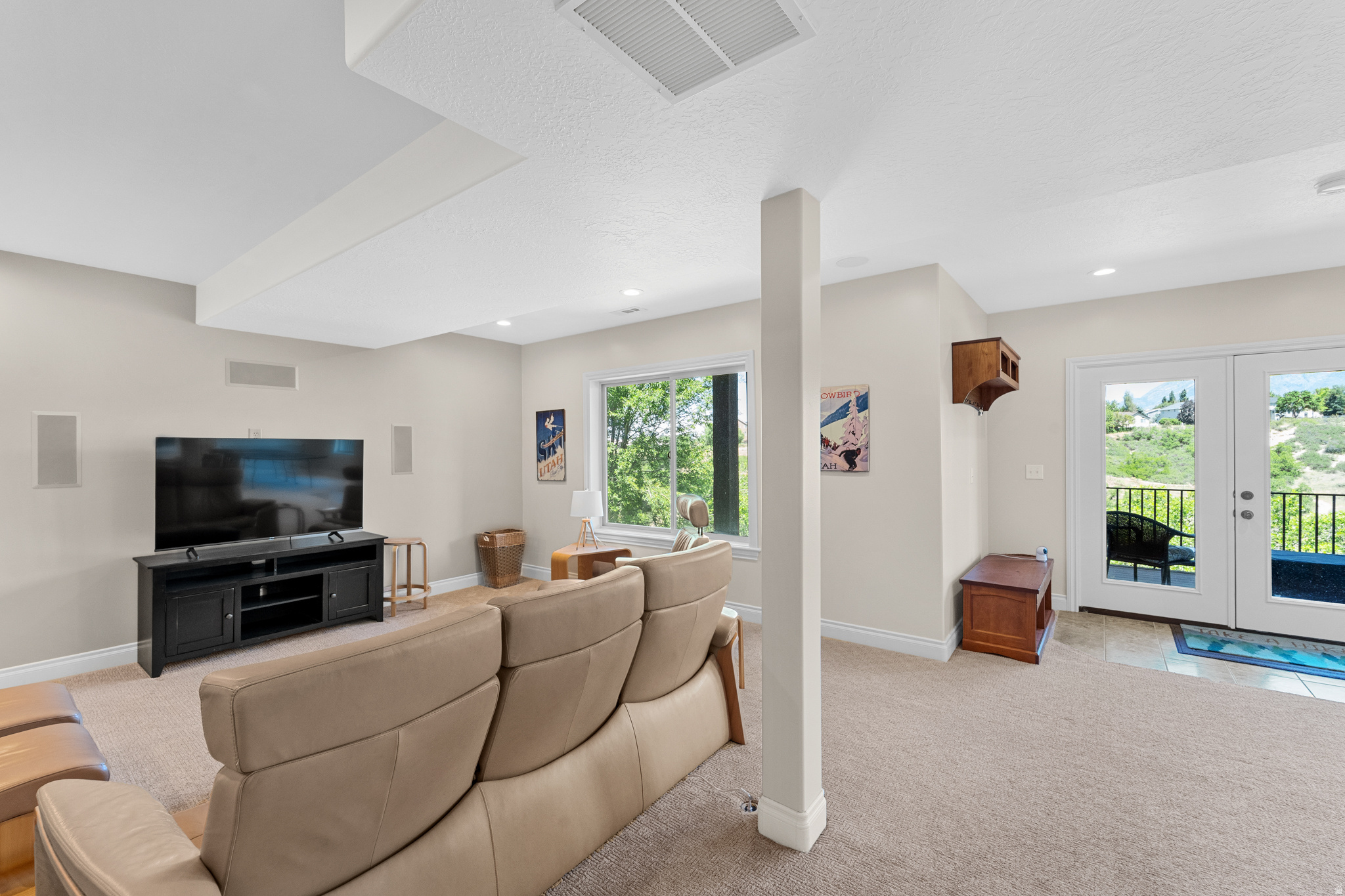 VILLAGE ON DIMPLE DELL CONDO - Residential