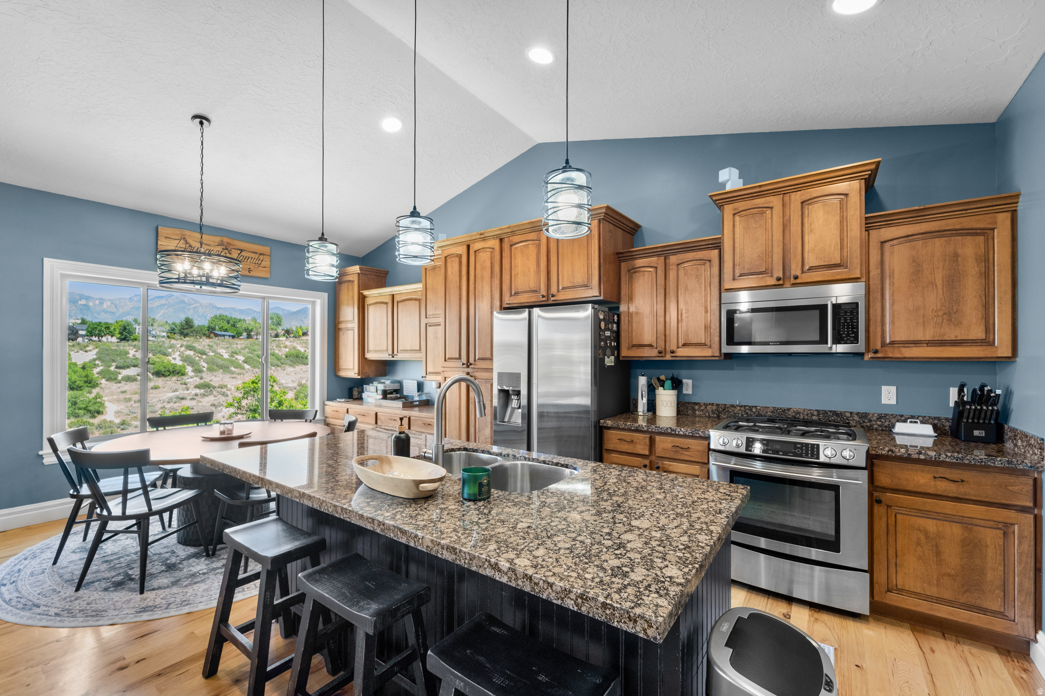 VILLAGE ON DIMPLE DELL CONDO - Residential