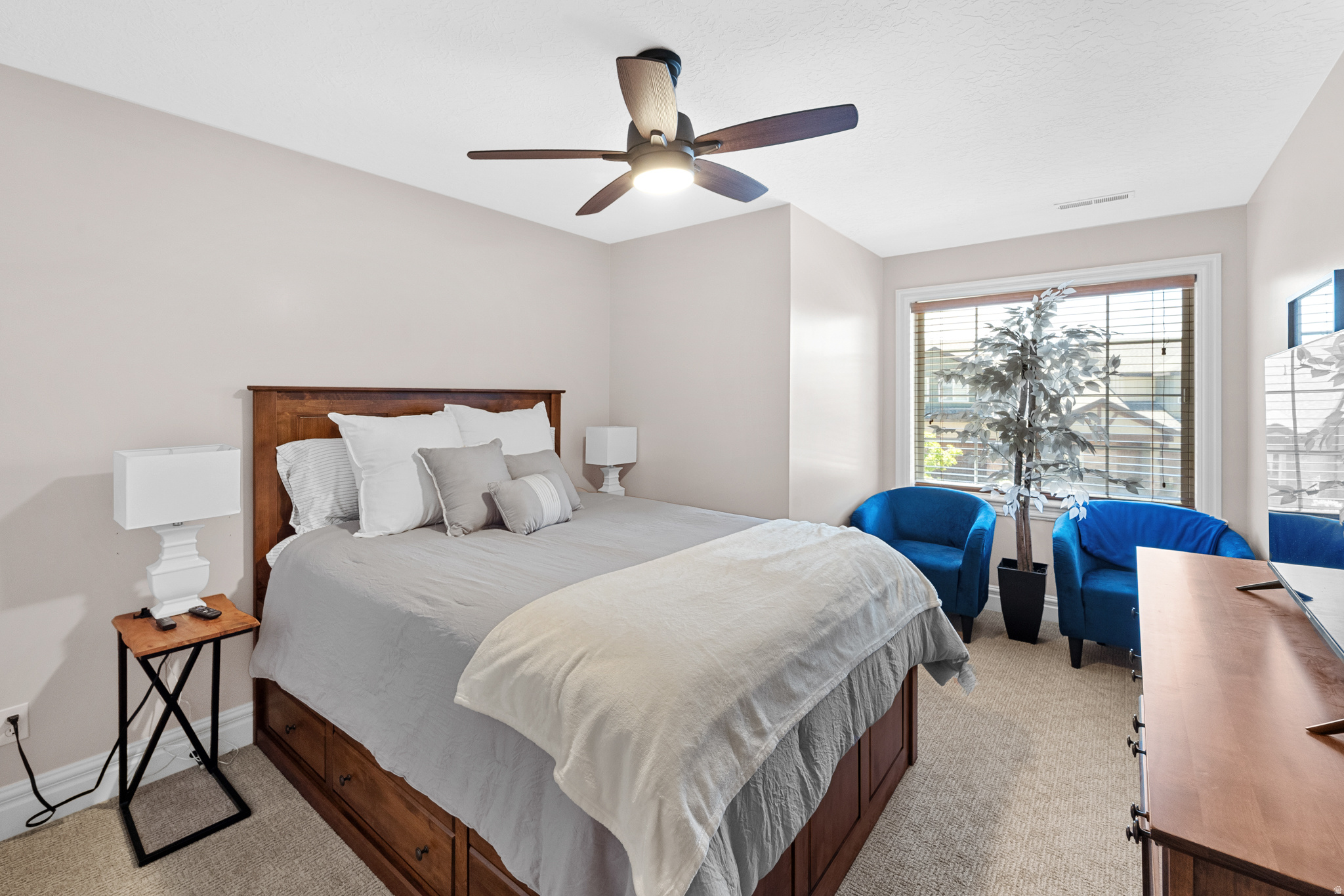 VILLAGE ON DIMPLE DELL CONDO - Residential
