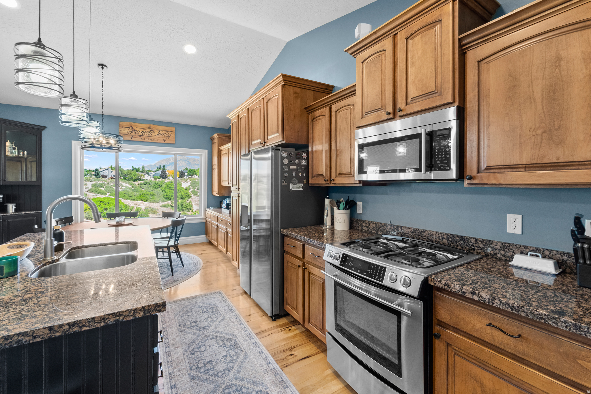 VILLAGE ON DIMPLE DELL CONDO - Residential