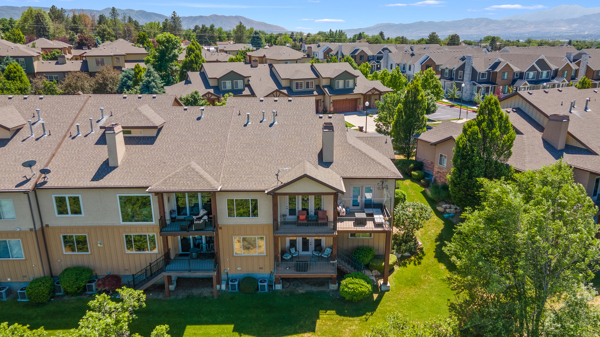 VILLAGE ON DIMPLE DELL CONDO - Residential