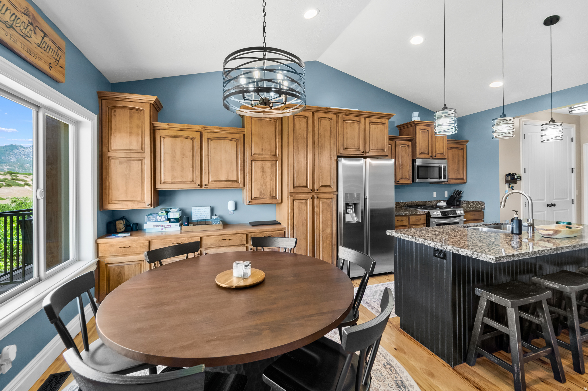 VILLAGE ON DIMPLE DELL CONDO - Residential