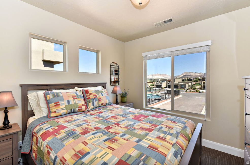 ESCAPES AT THE LEDGES 6 - Residential